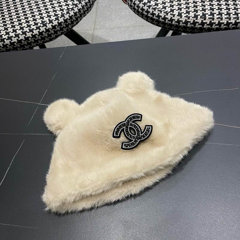 Chanel hat (3680)