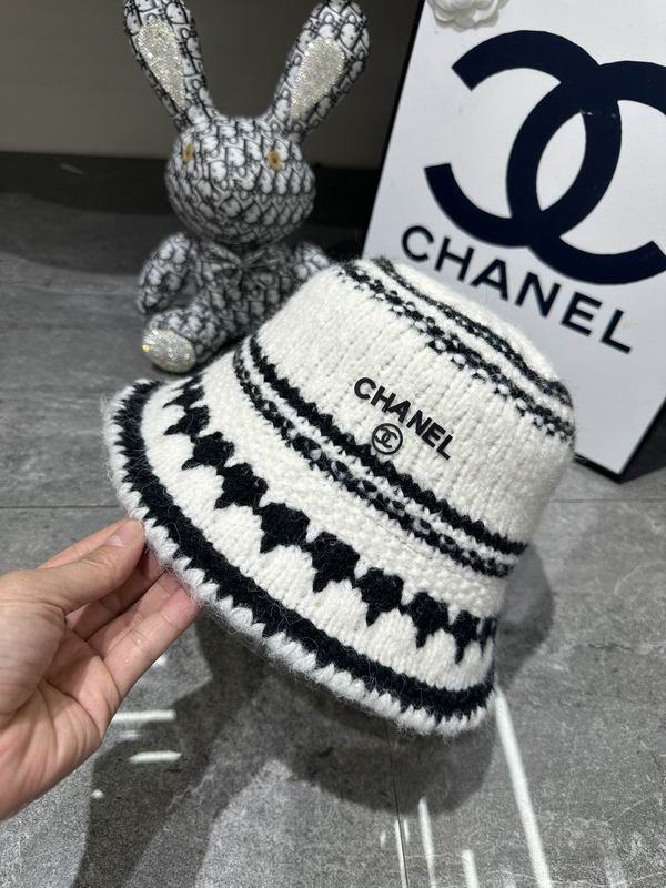 Chanel hat dx (237)