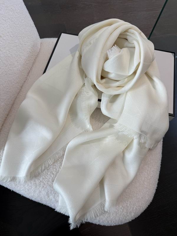 Chanel scarf 140X140cm E33 (4)