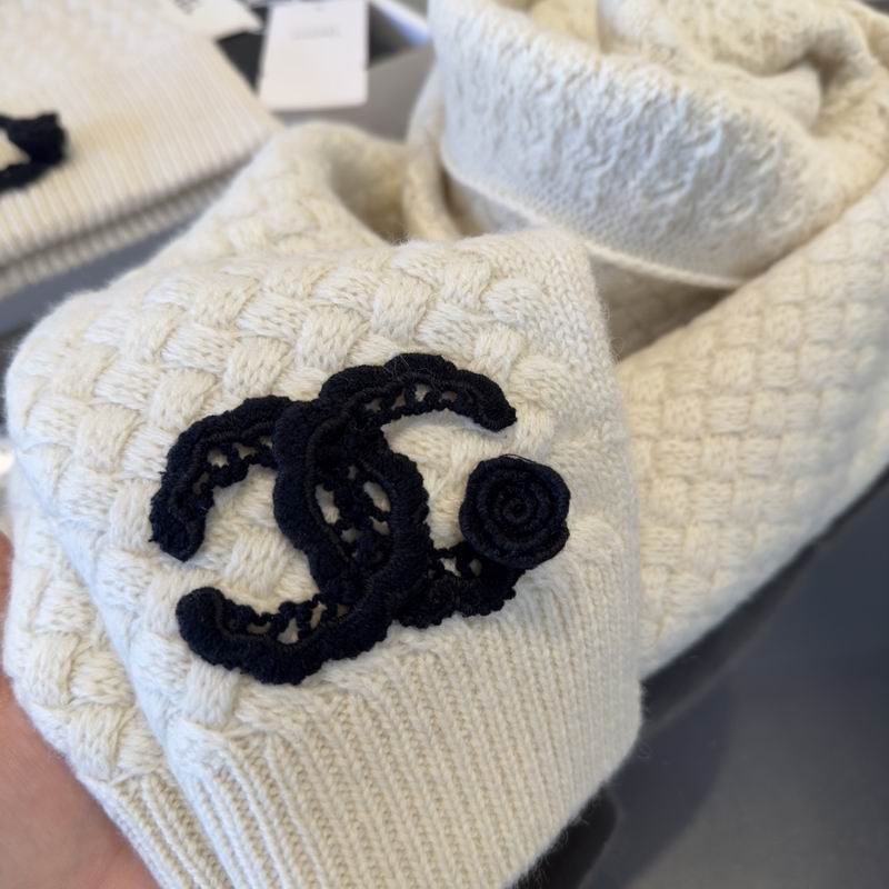 Chanel scarf hat (654)