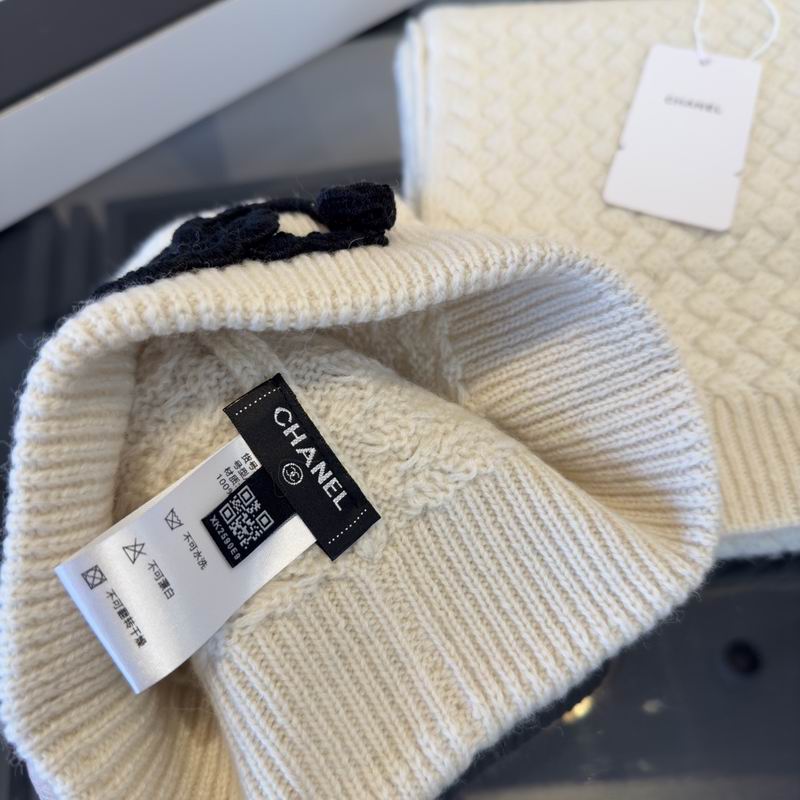 Chanel scarf hat (660)