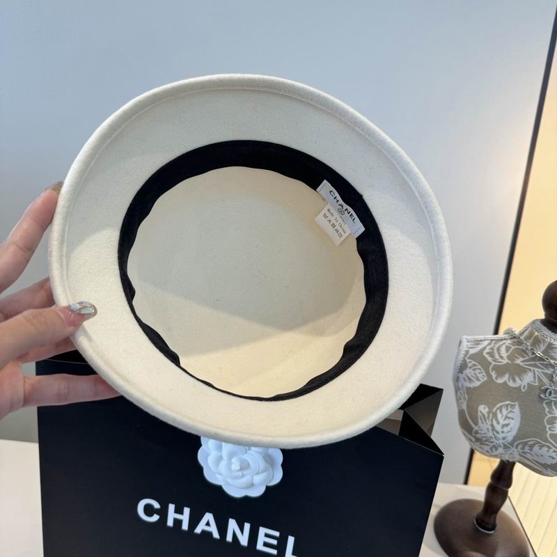 Chanel top hat (306)