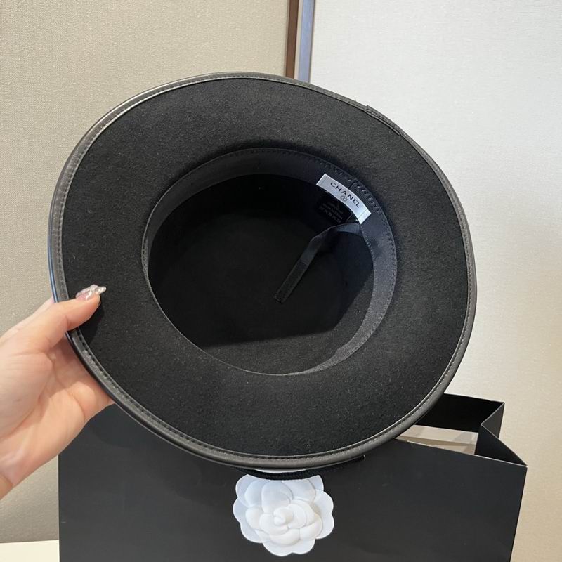 Chanel top hat (365)