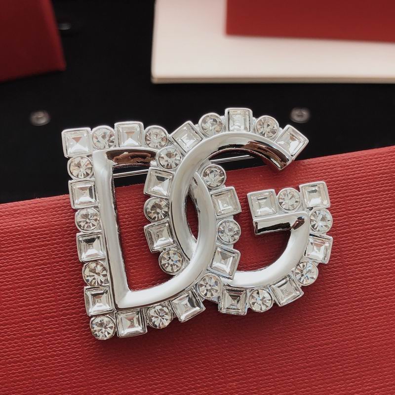 DG Brooch 01yxx01 (1)
