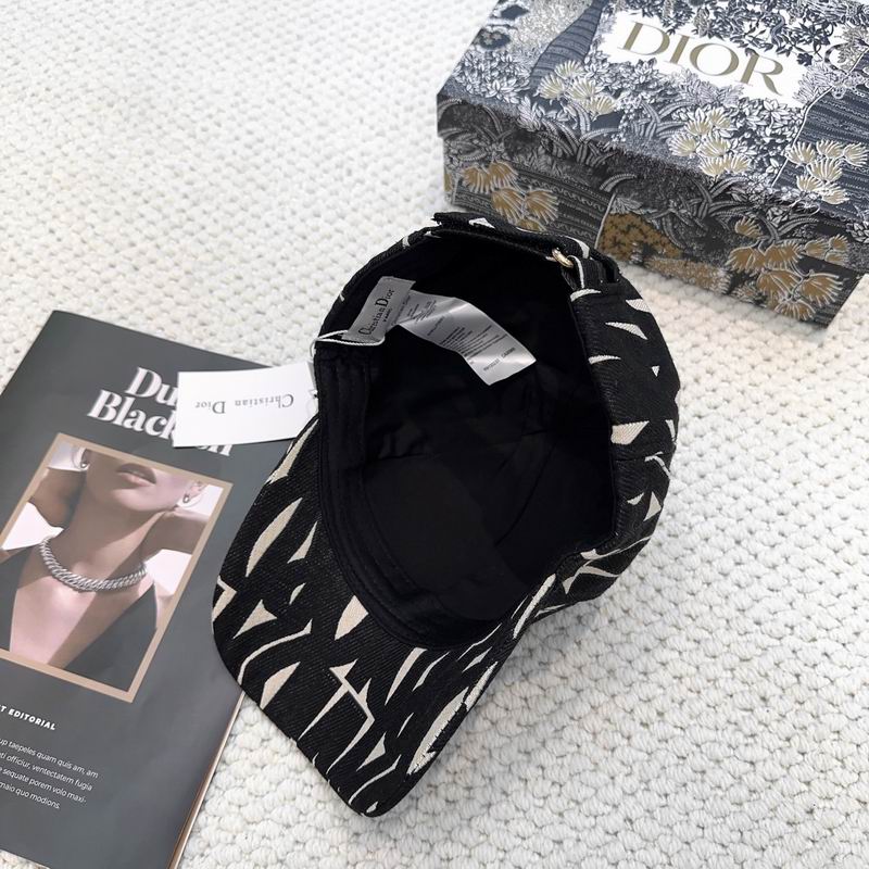 Dior Cap (480)