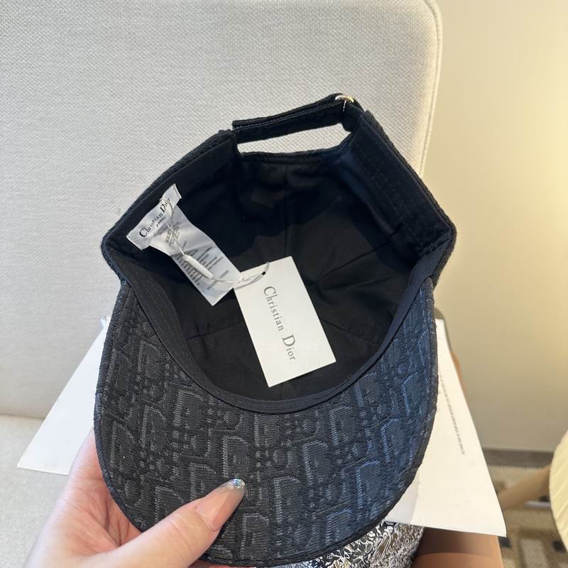 Dior cap (371)