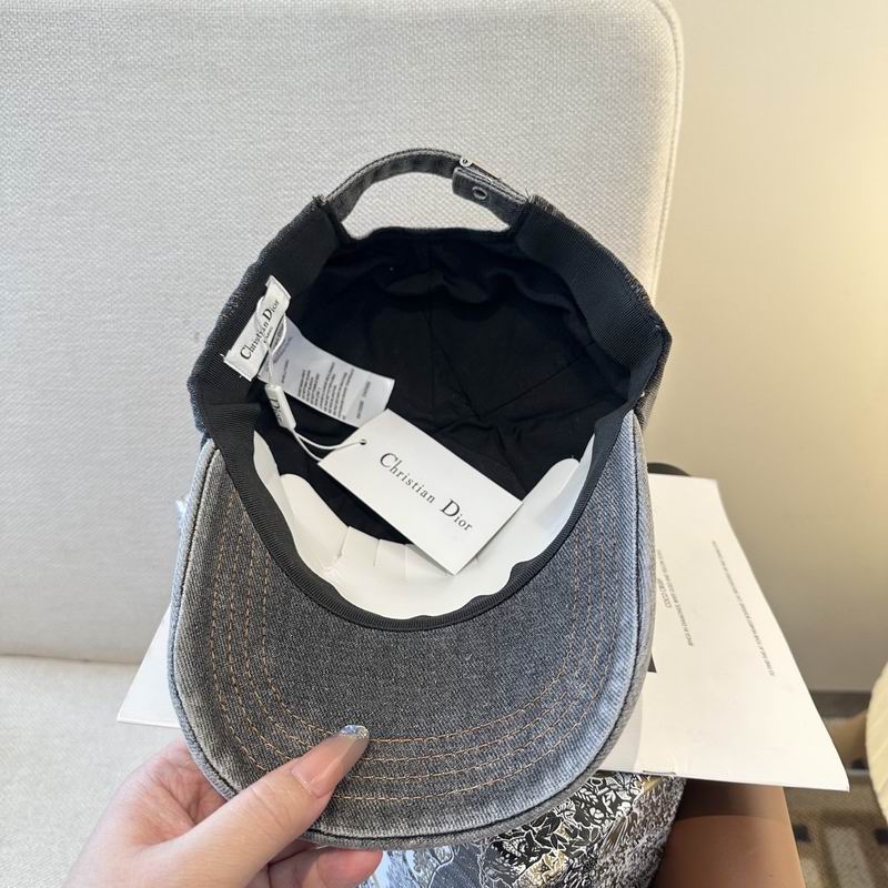 Dior cap (390)