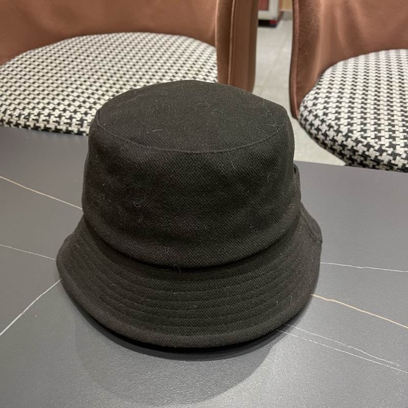 Dior hat (1050)