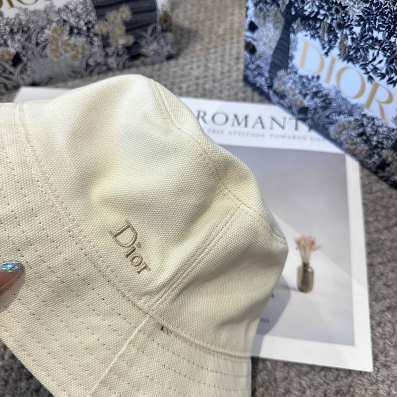 Dior hat (1195)