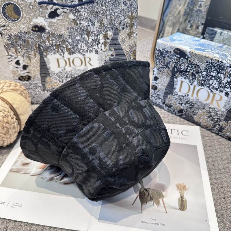 Dior hat (1206)