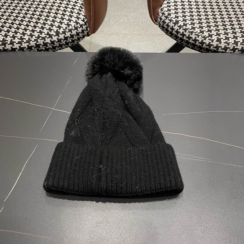 Dior hat (2425)