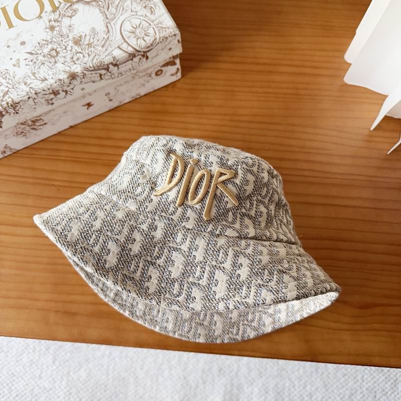 Dior hat dx (160)