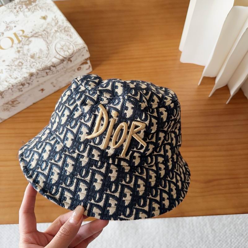 Dior hat dx (170)