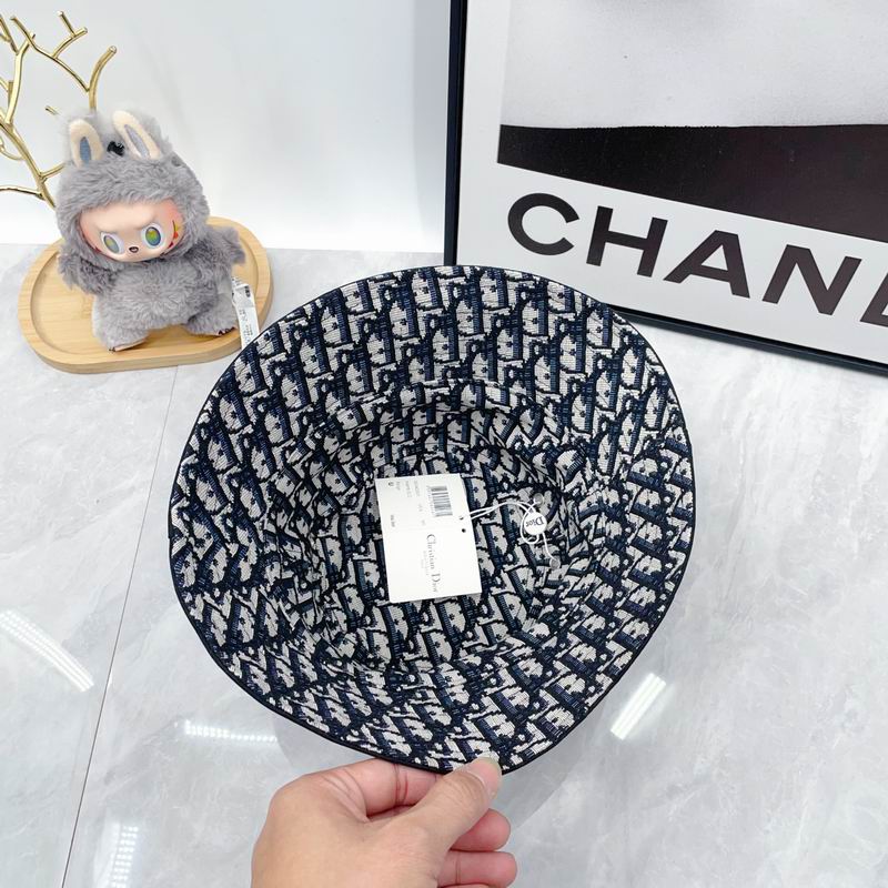 Dior hat dx (304)