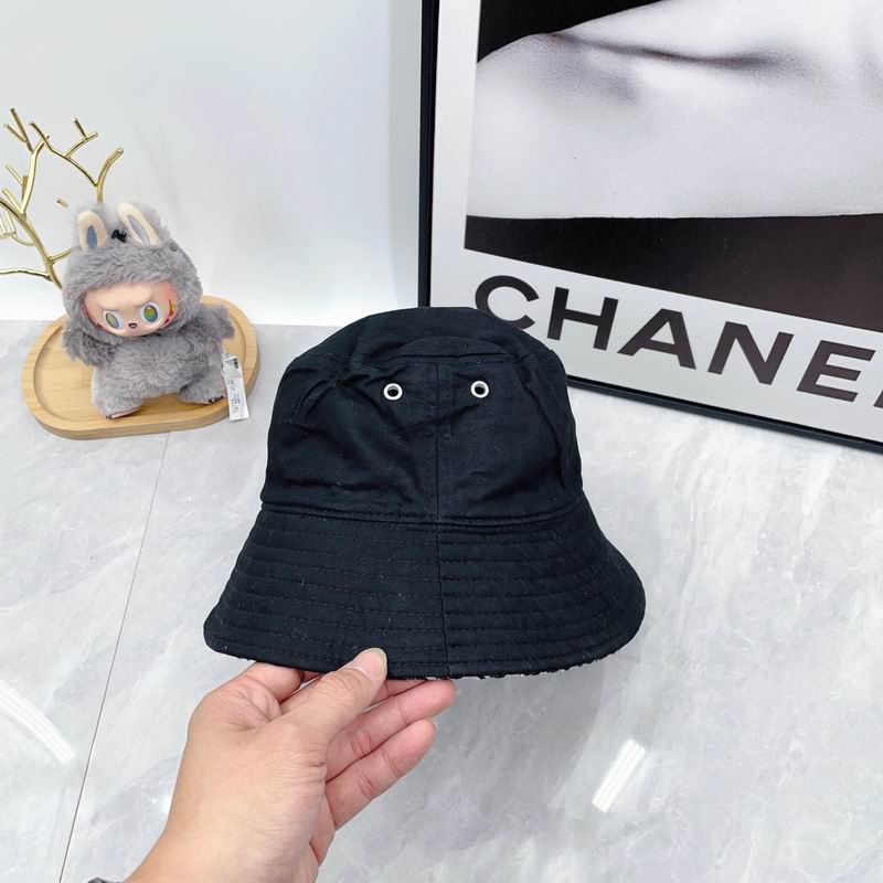 Dior hat dx (305)