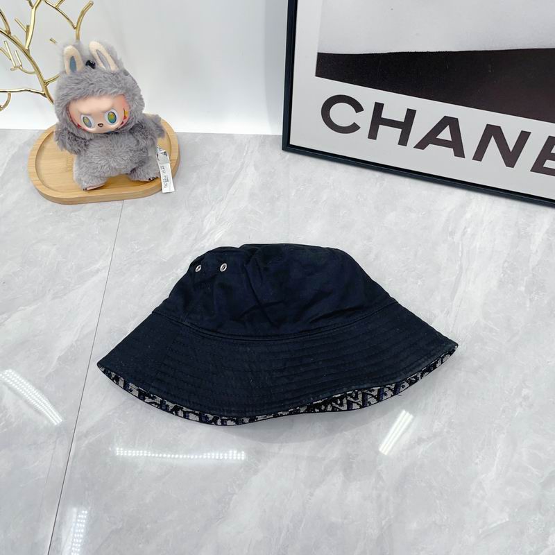 Dior hat dx (308)