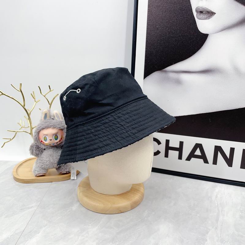 Dior hat dx (309)