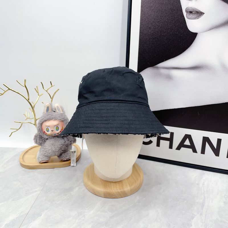 Dior hat dx (311)