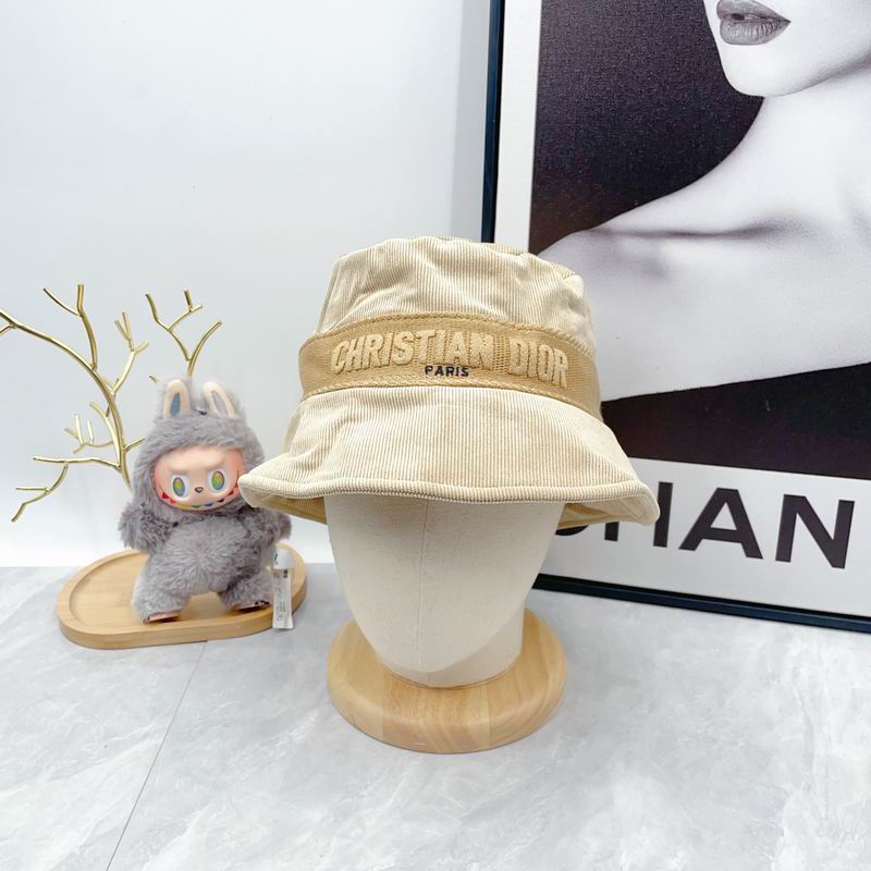 Dior hat dx (329)