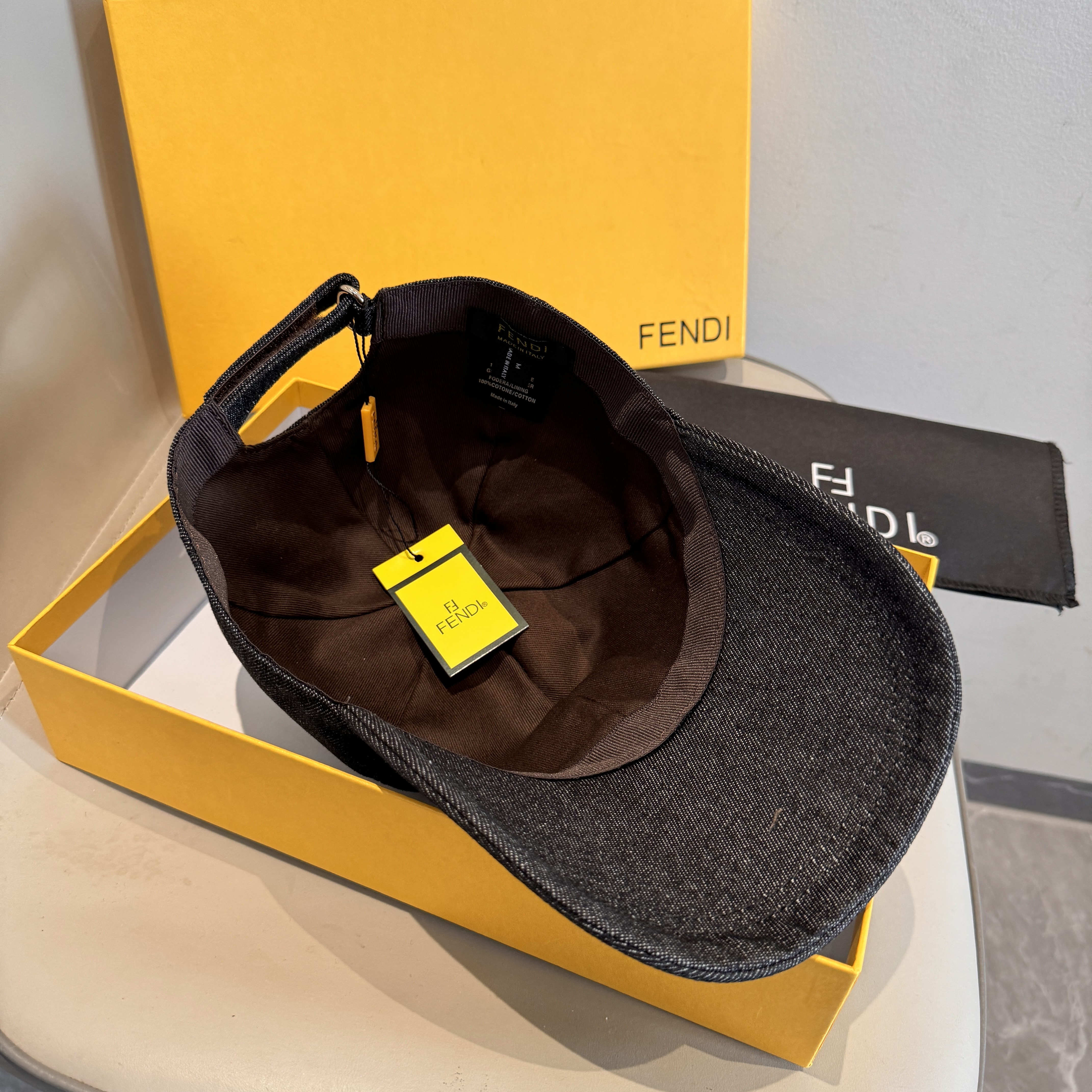 Fendi Cap（高版本）dx (220)