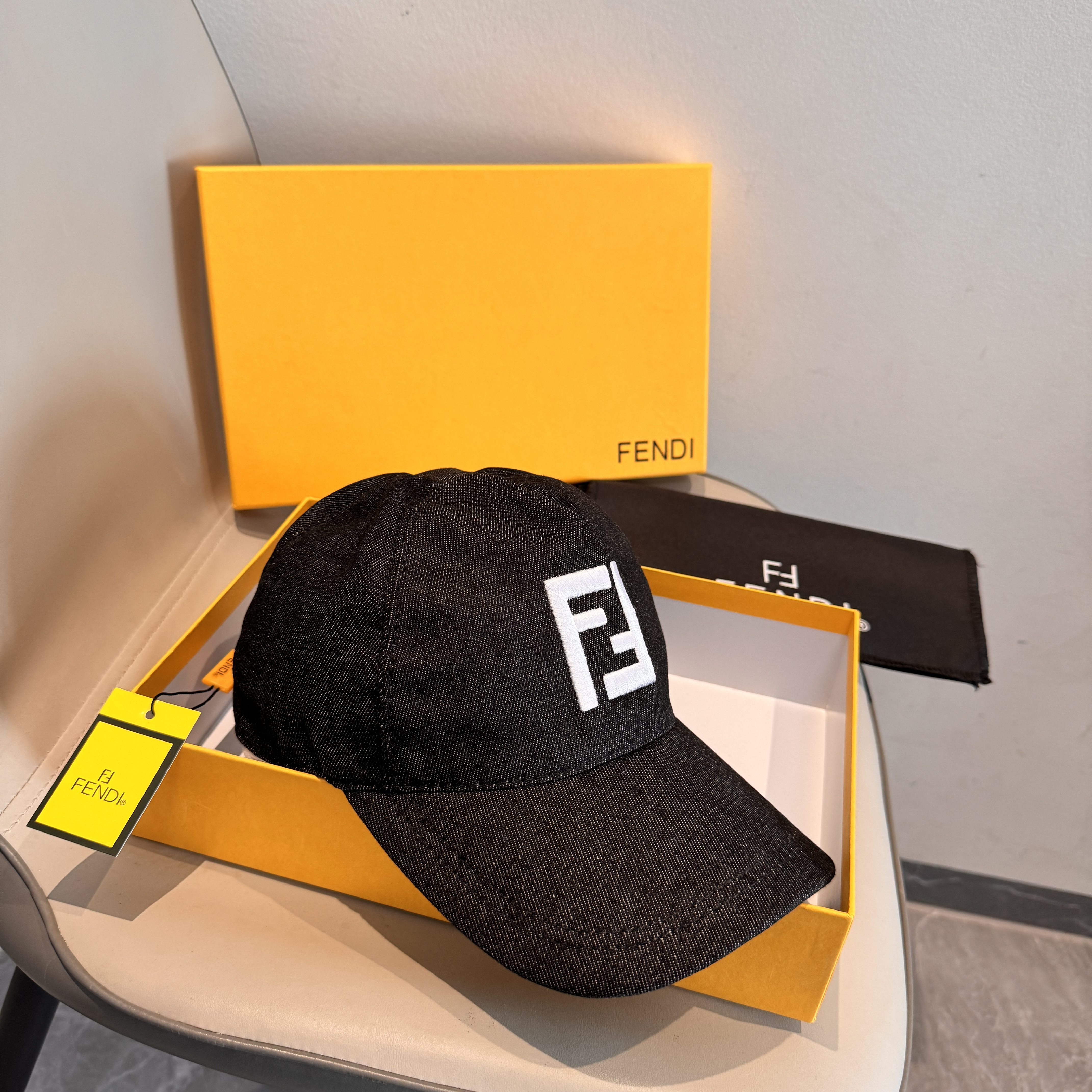 Fendi Cap（高版本）dx (224)