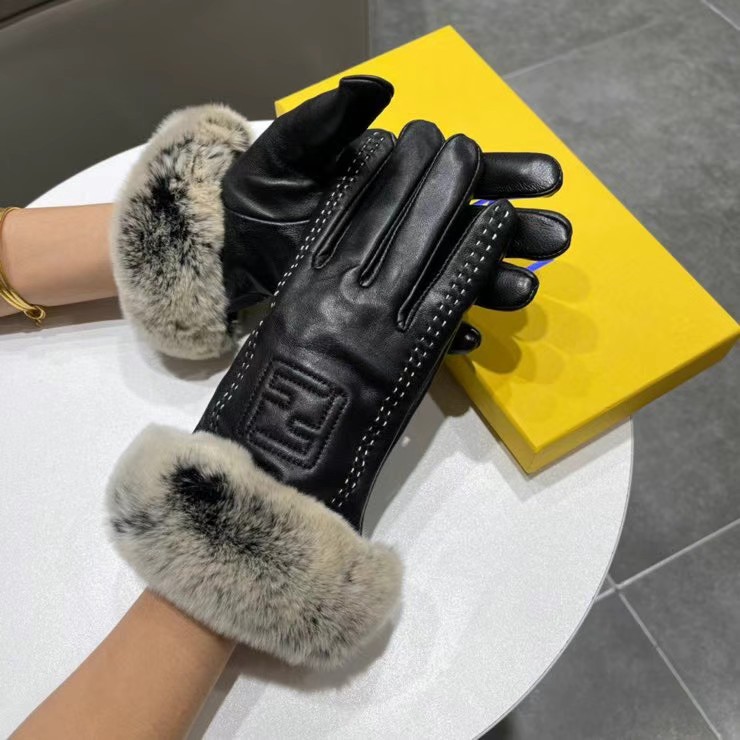 Fendi Gloves M L 32 (5)