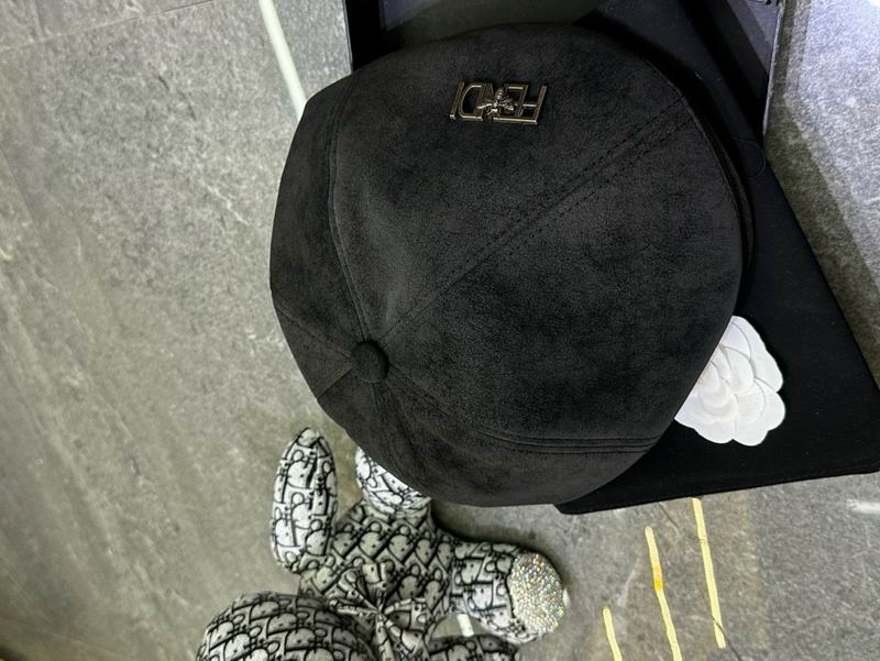 Fendi beret dx (35)