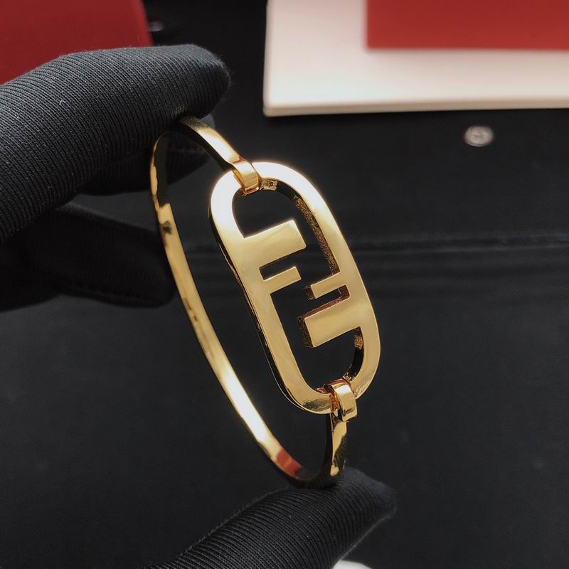 Fendi bracelet 01yxx06 (1)
