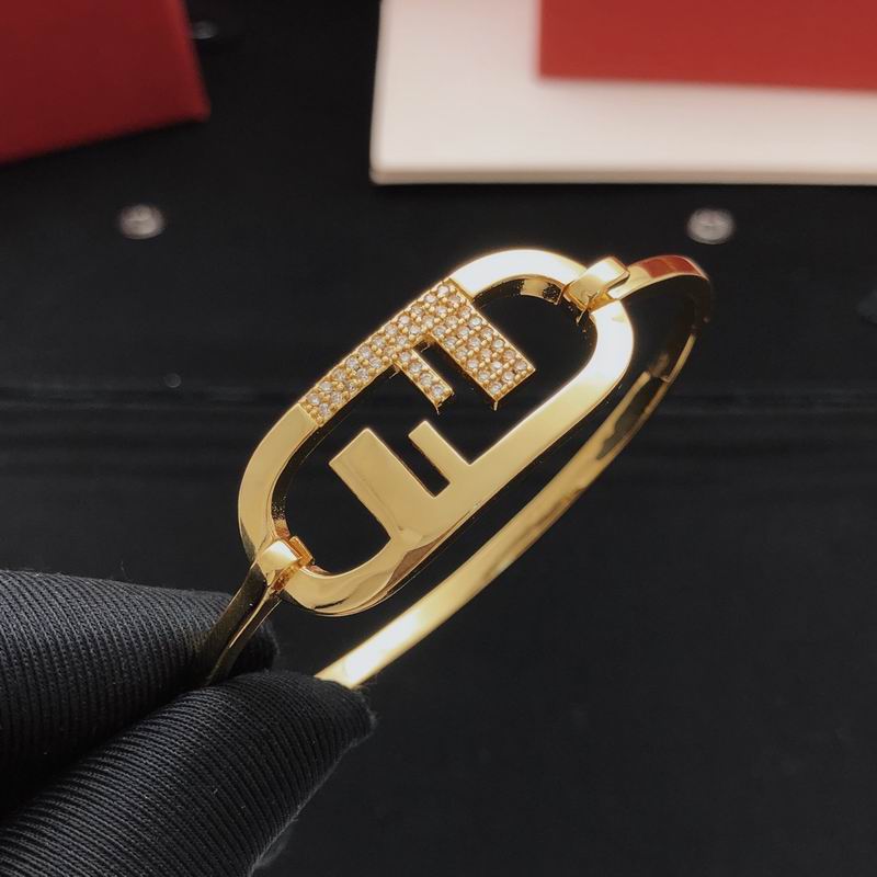 Fendi bracelet 01yxx06 (8)