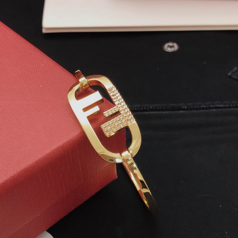 Fendi bracelet 01yxx06 (9)