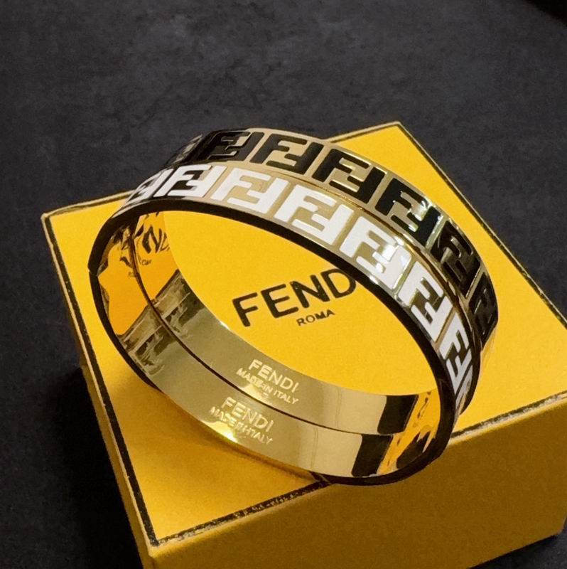 Fendi bracelet 11yxx02 (4)