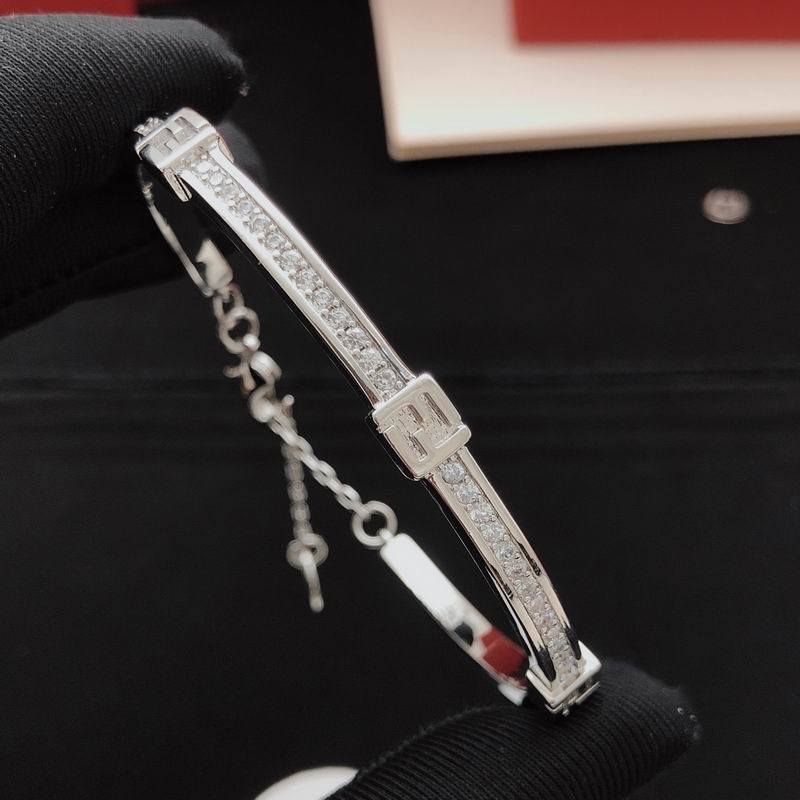 Fendi bracelet 12yxx04 (2)
