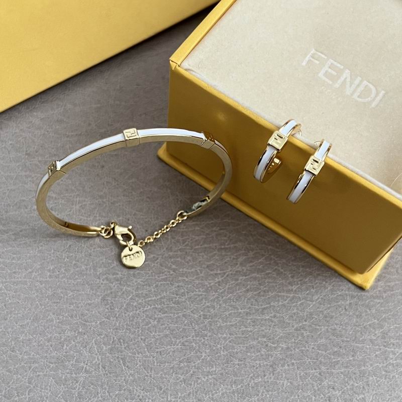 Fendi bracelet 12yxx05 (6)
