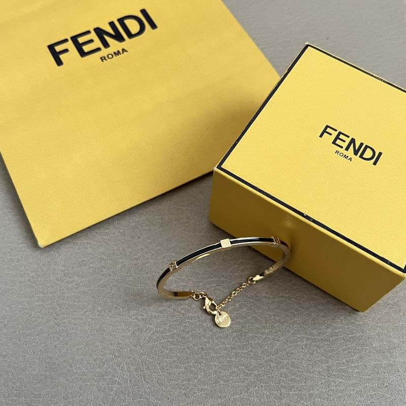 Fendi bracelet 12yxx05 (7)