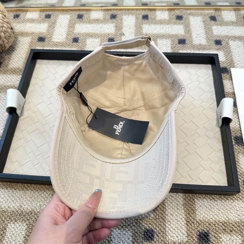 Fendi cap (1034)