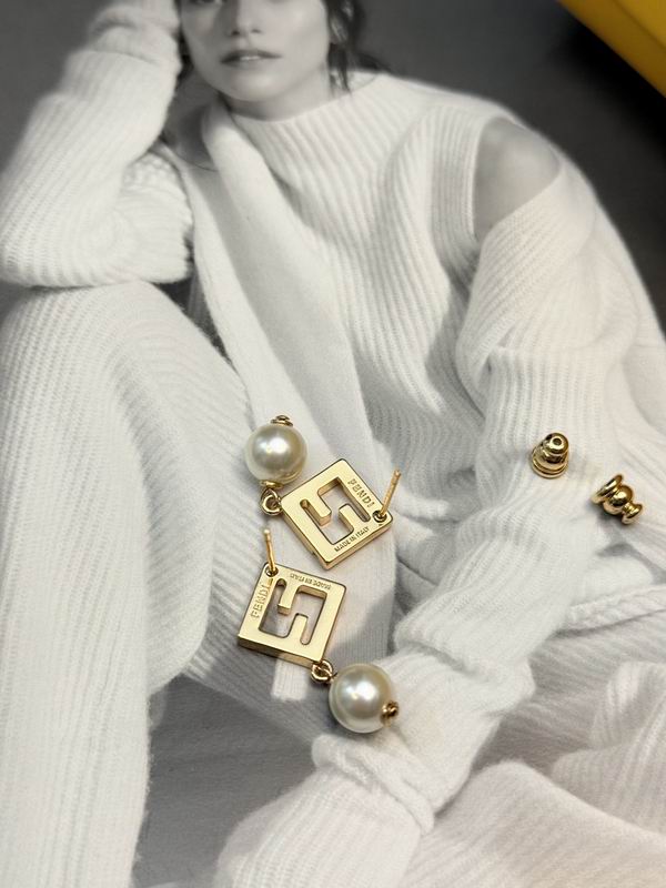 Fendi earring 01yxx30 (7)