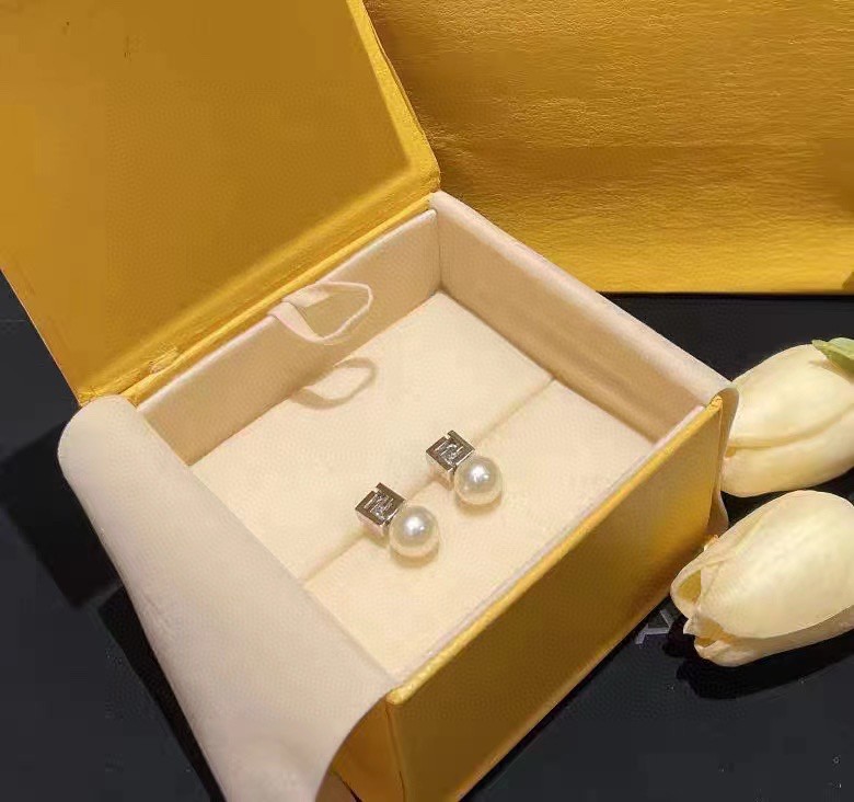 Fendi earring 12yxx18 (1)