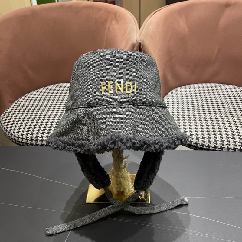 Fendi hat (130)