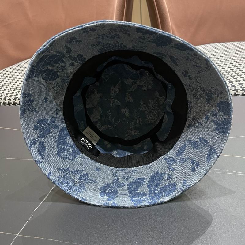 Fendi hat (401)