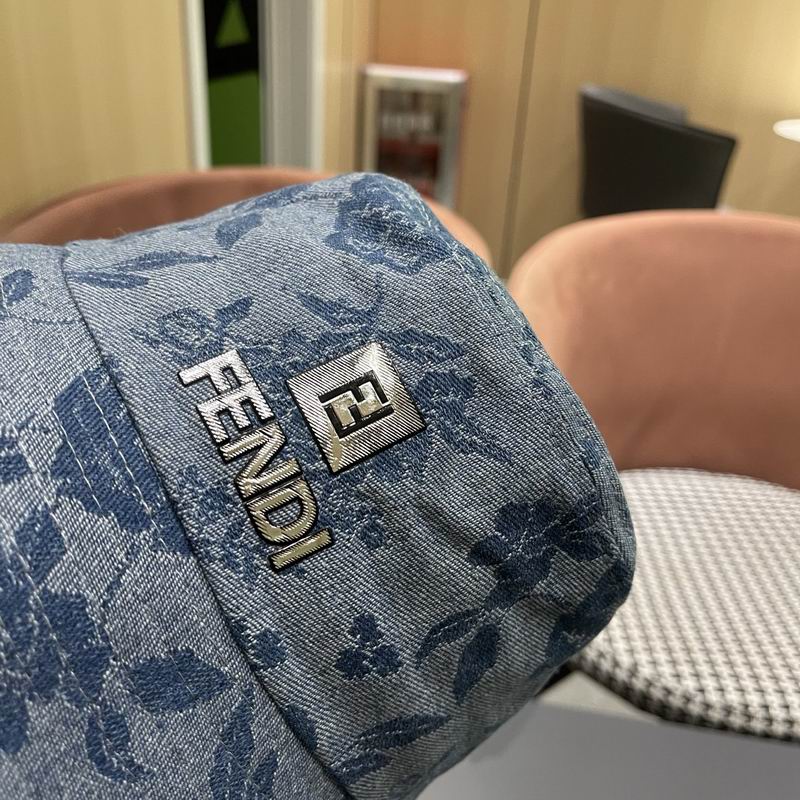 Fendi hat (402)