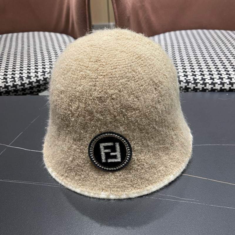 Fendi hat (472)
