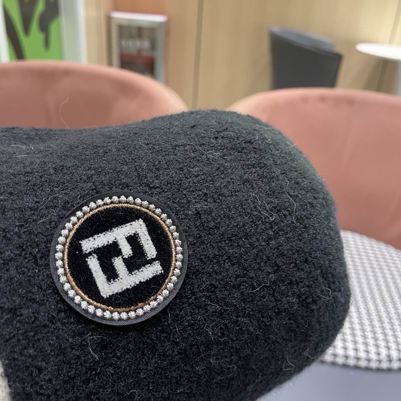 Fendi hat (478)