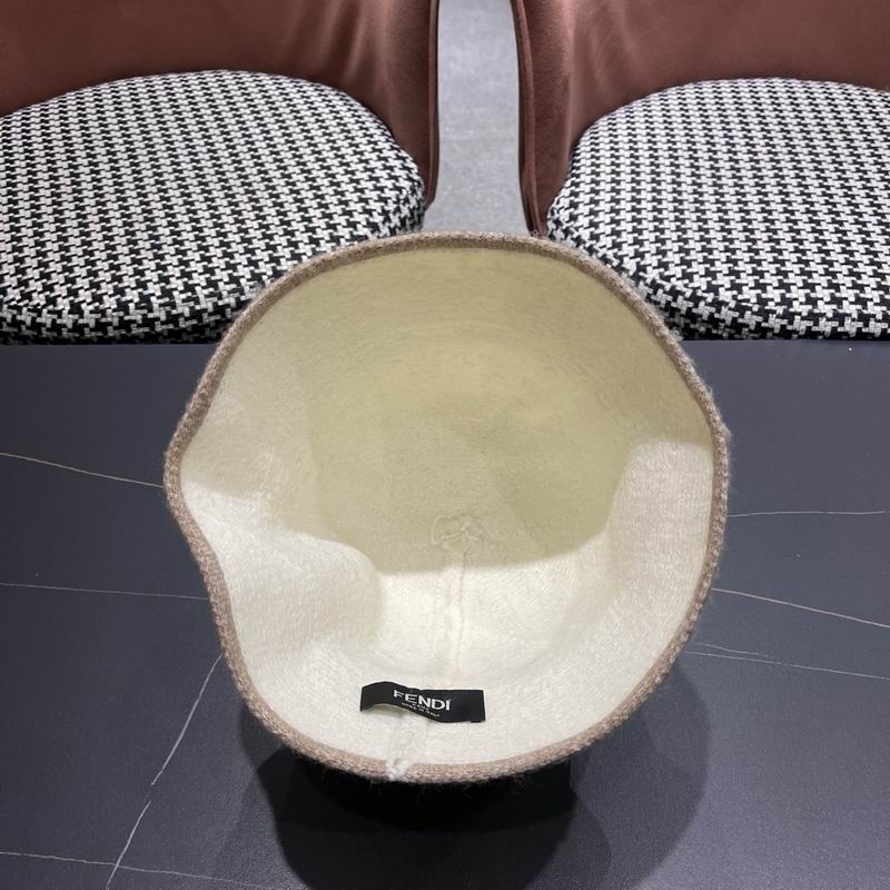 Fendi hat (489)