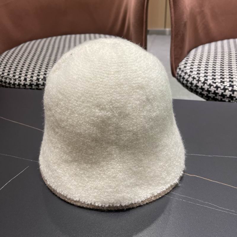 Fendi hat (493)