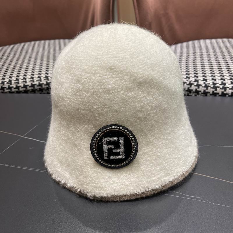 Fendi hat (495)
