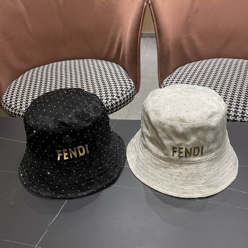 Fendi hat (657)