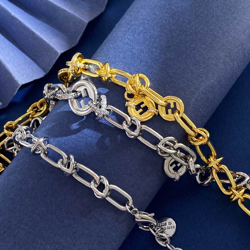 Fendi necklace 11yxx01 (2)