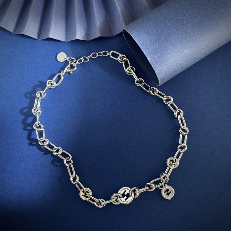 Fendi necklace 11yxx01 (5)