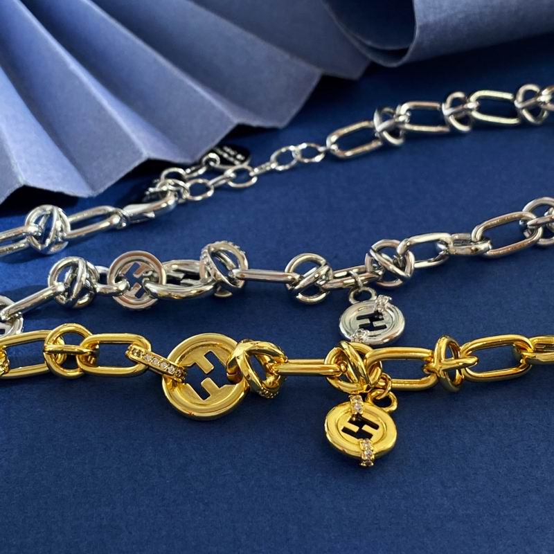 Fendi necklace 11yxx01 (6)