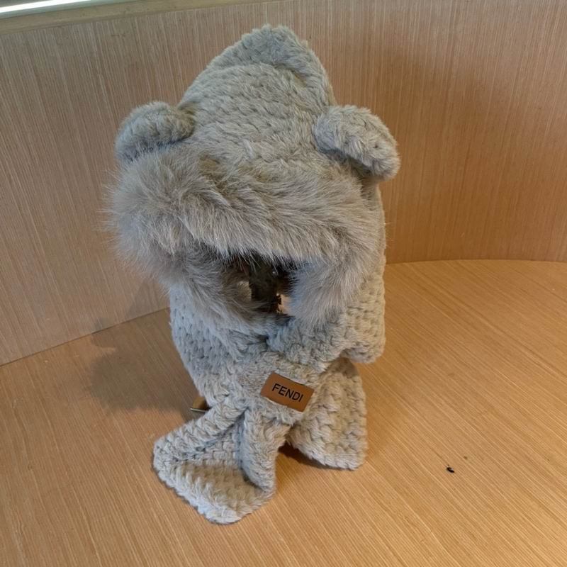 Fendi scarf hat (543)